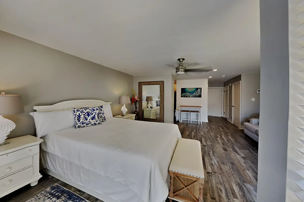 Northwest Florida Real Estate | View 775 Gulf Shore Drive, 8246 | Listing