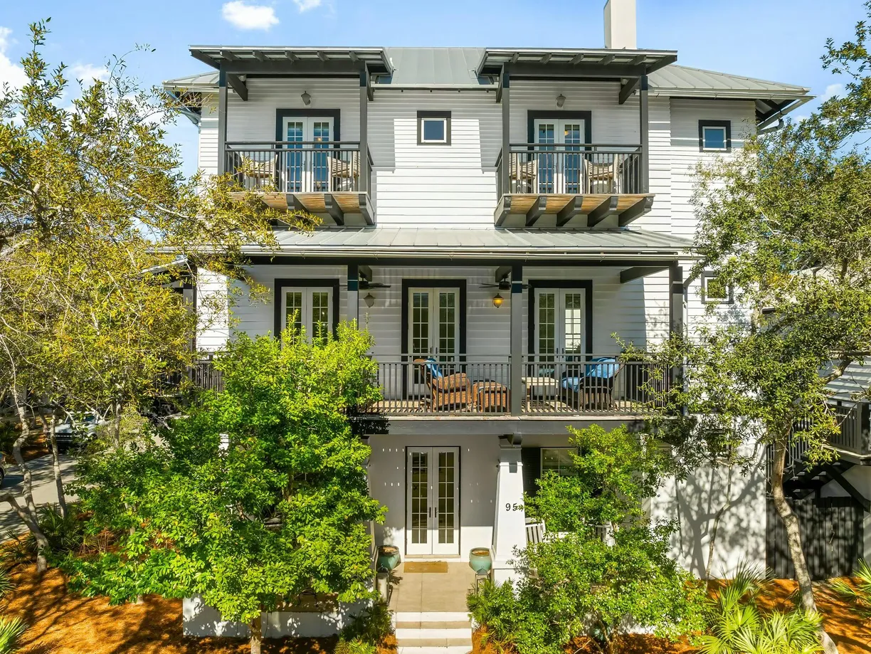 Northwest Florida Real Estate | View 95 Rosemary Avenue | 5 Beds, 5 Baths