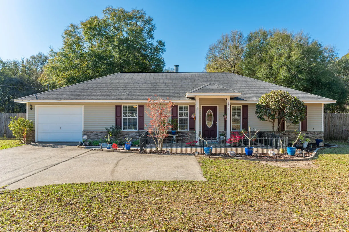 Northwest Florida Real Estate | View 8933 Highway 90 | 3 Beds, 2 Baths