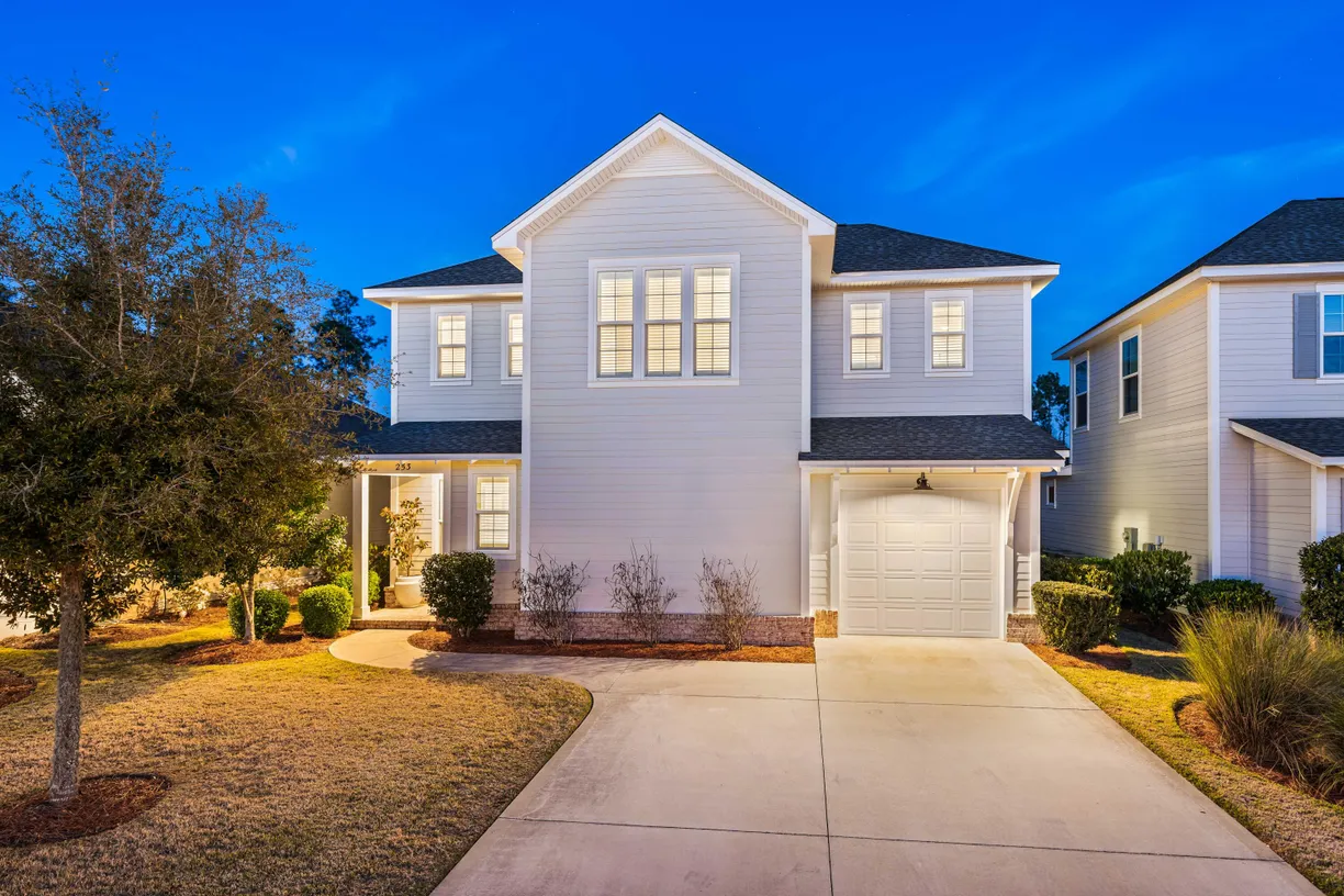Northwest Florida Real Estate | View 253 Windrow Way | 3 Beds, 2 Baths