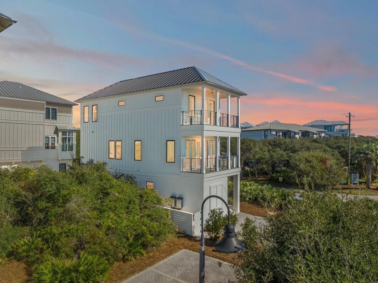 Northwest Florida Real Estate | View 306 W Park Place Avenue | Listing