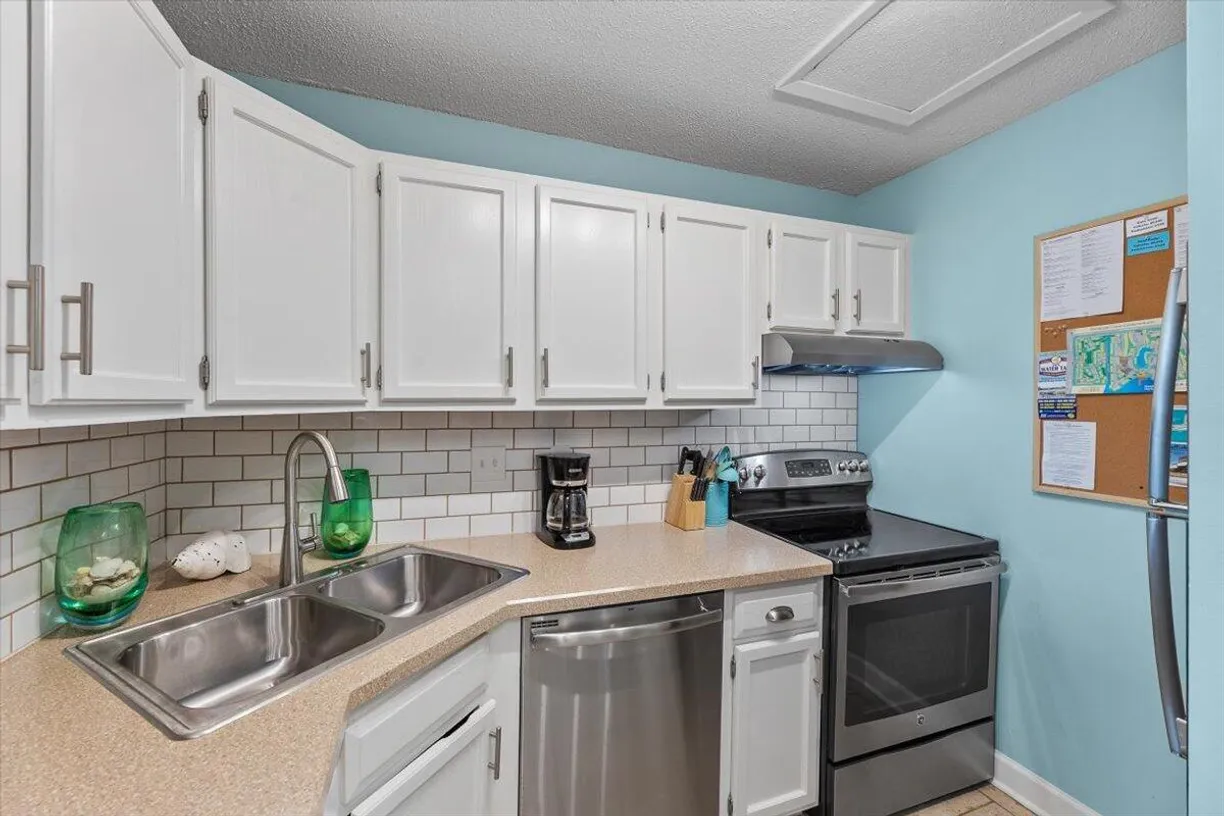 Northwest Florida Real Estate | View 775 Gulfshore Drive, 8252 and 8253 | Listing