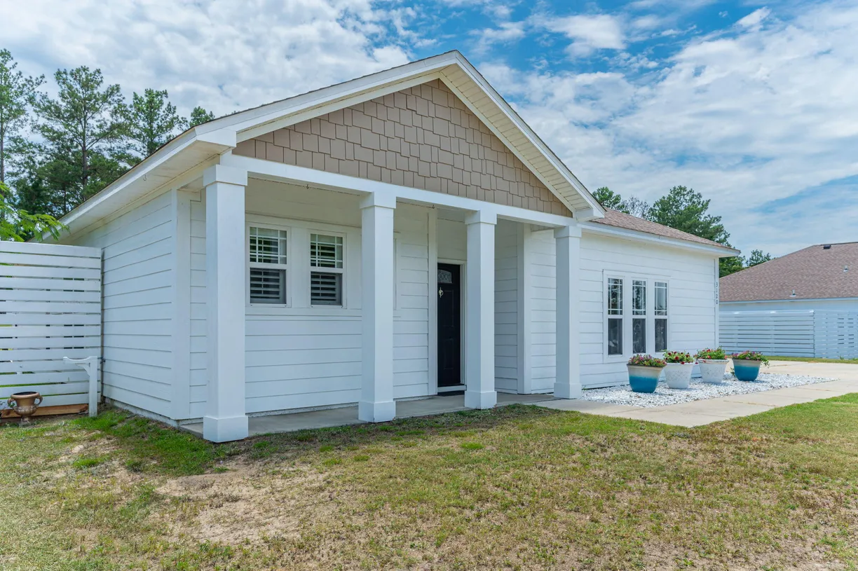 Northwest Florida Real Estate | View 3120 Pinot Way | 3 Beds, 2 Baths