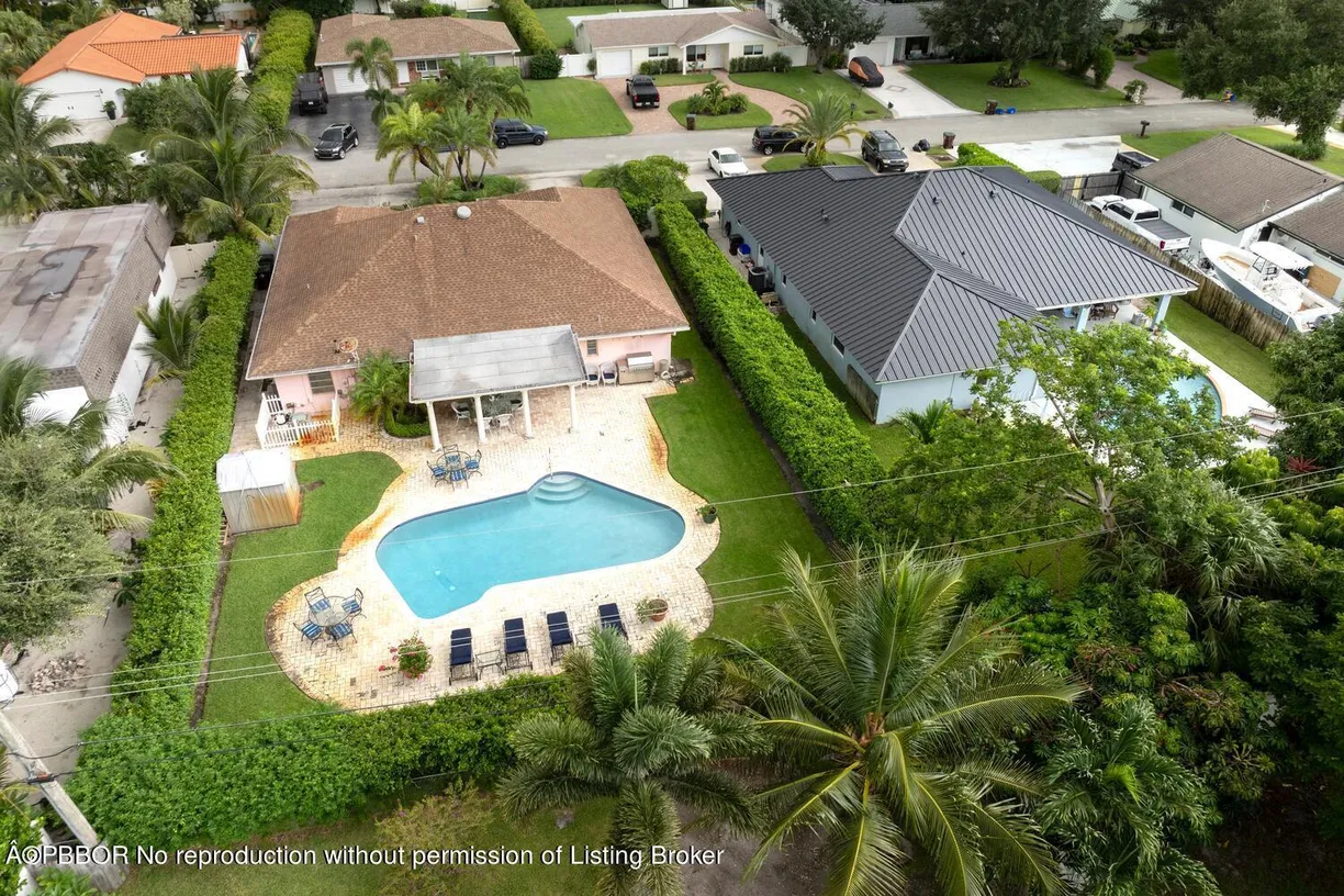 South Florida Real Estate | View 1912 Antigua Road | 4 Beds, 2 Baths