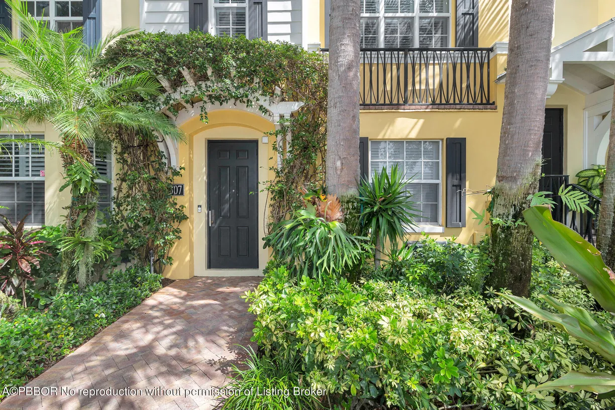 South Florida Real Estate | View 307 Flamingo Drive | Listing