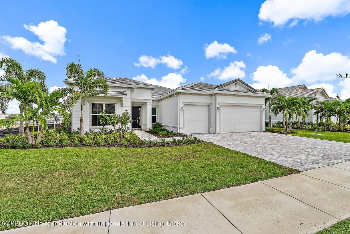 South Florida Real Estate | View 10904 Stellar Circle | 3 Beds, 4 Baths