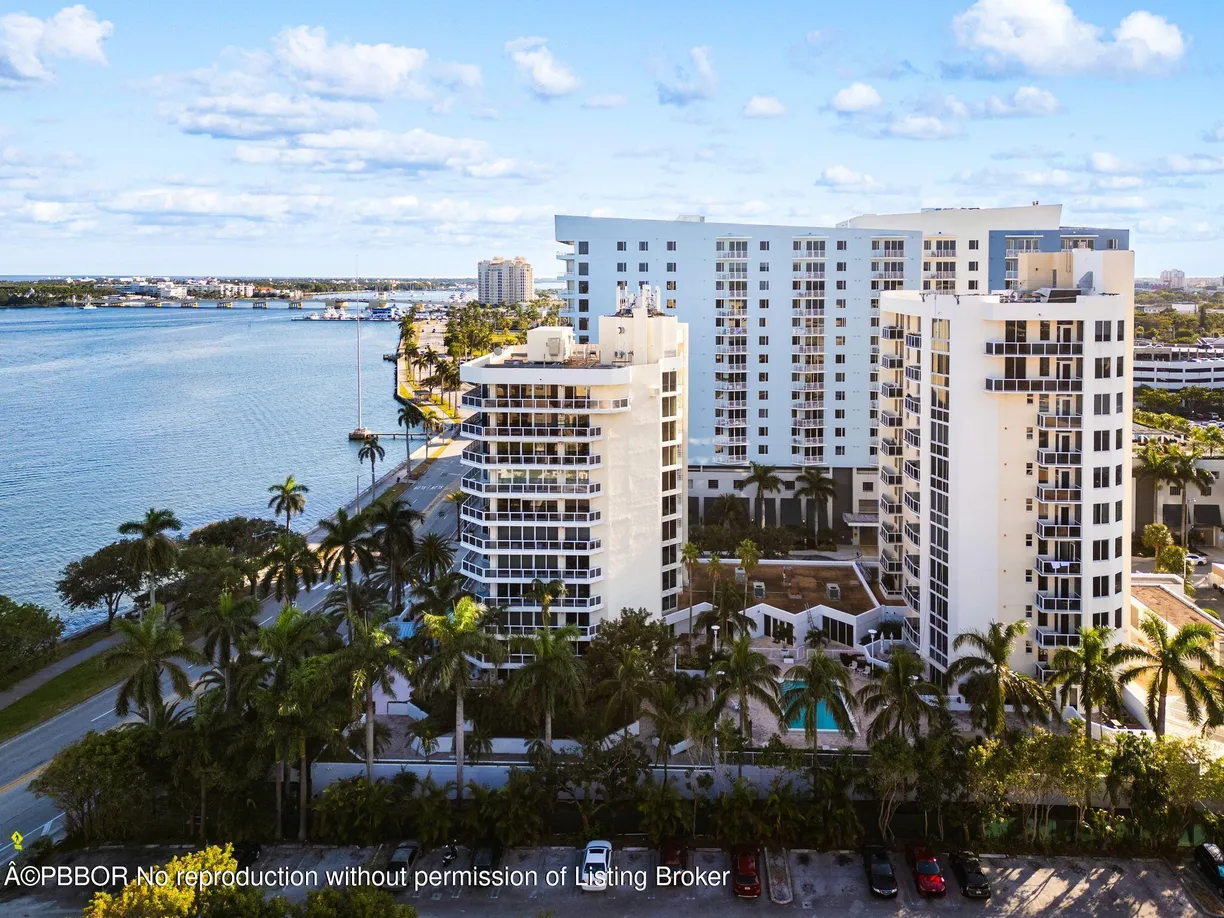 South Florida Real Estate | View 1617 N Flagler Drive, 801 | 1 Bed, 1 Bath