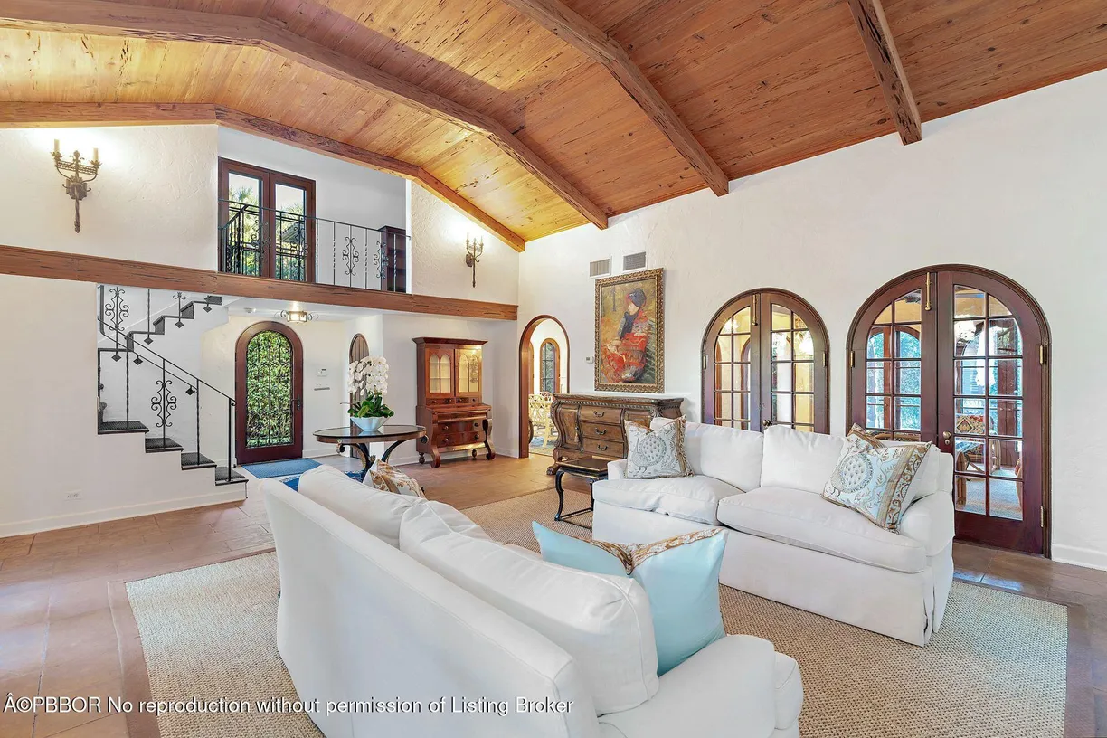 South Florida Real Estate | View 424 Brazilian Avenue | Listing