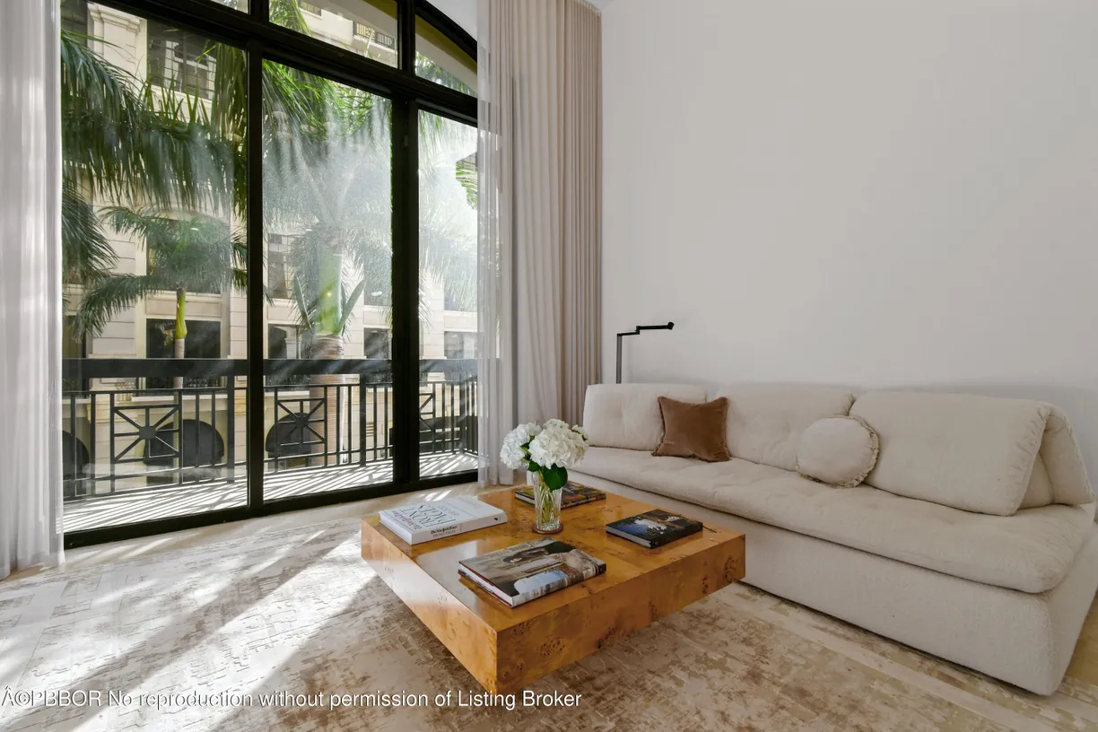 South Florida Real Estate | View 701 S Olive Avenue, 206 | 1 Bed, 1 Bath