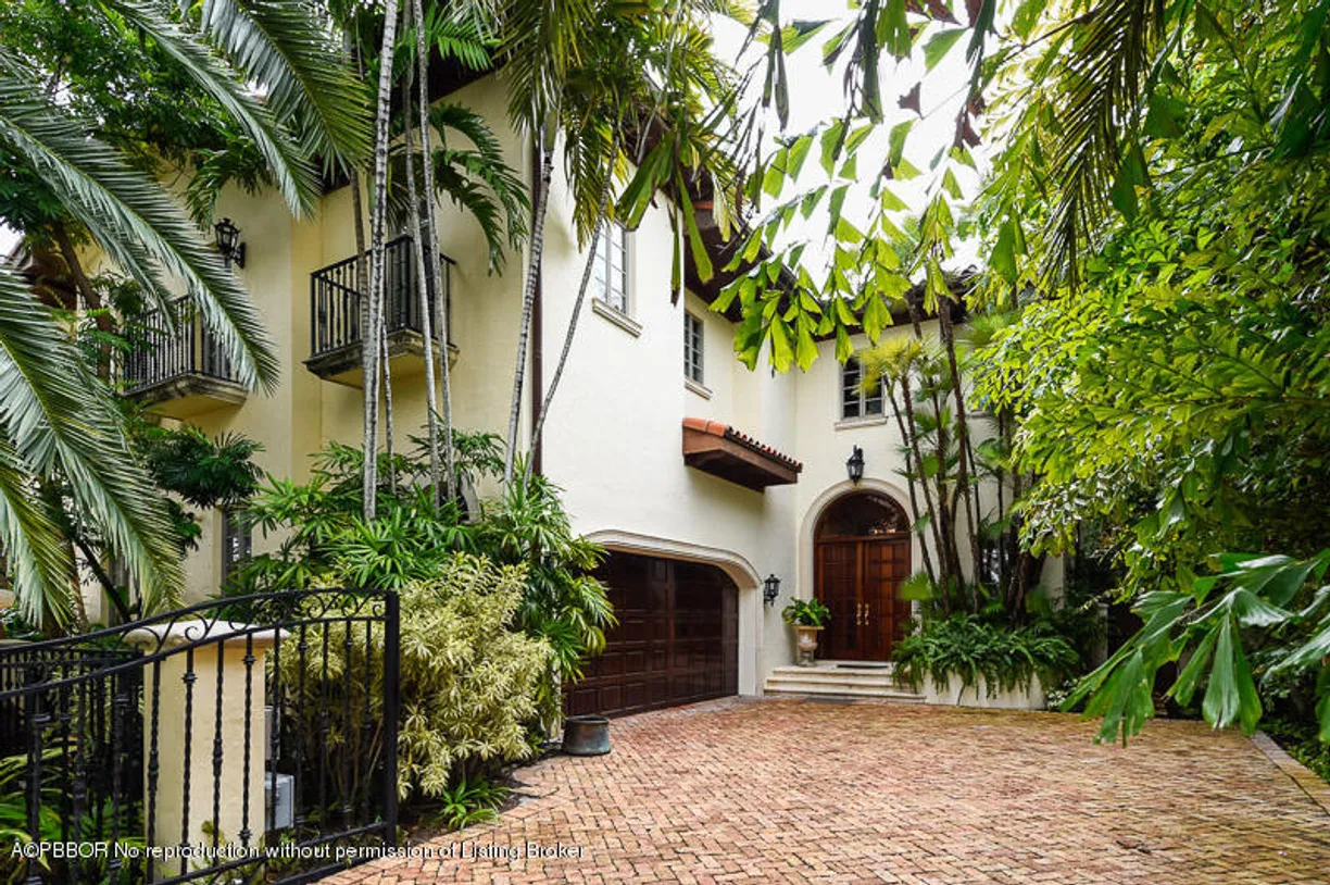 South Florida Real Estate | View 446 Brazilian Avenue, 446 | Listing