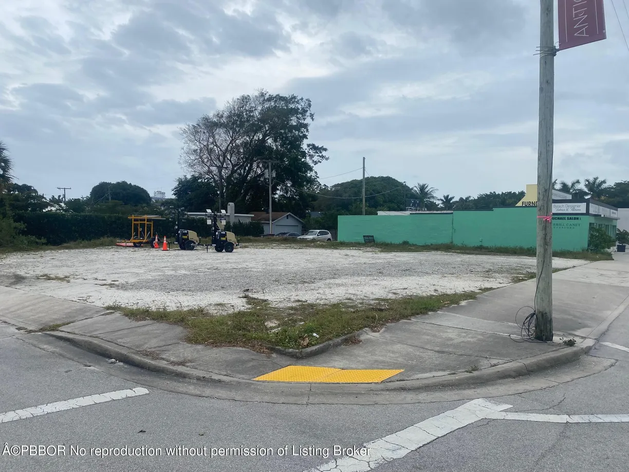South Florida Real Estate | View 3500 S Dixie Hwy | Listing
