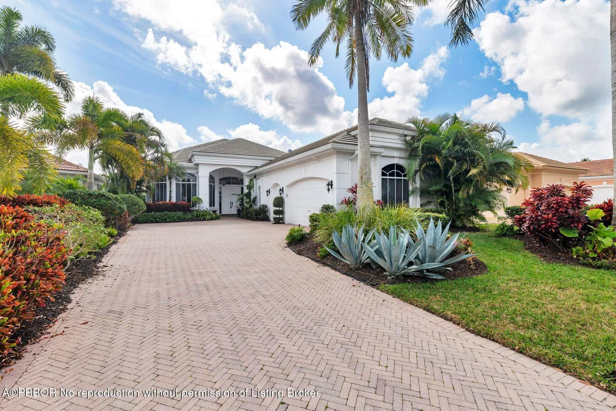 South Florida Real Estate | View 6690 Oakmont Way | 3 Beds, 4 Baths