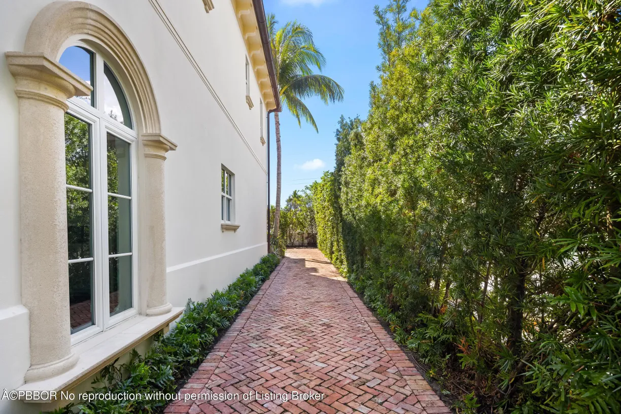 South Florida Real Estate | View 310 Australian Avenue | Listing