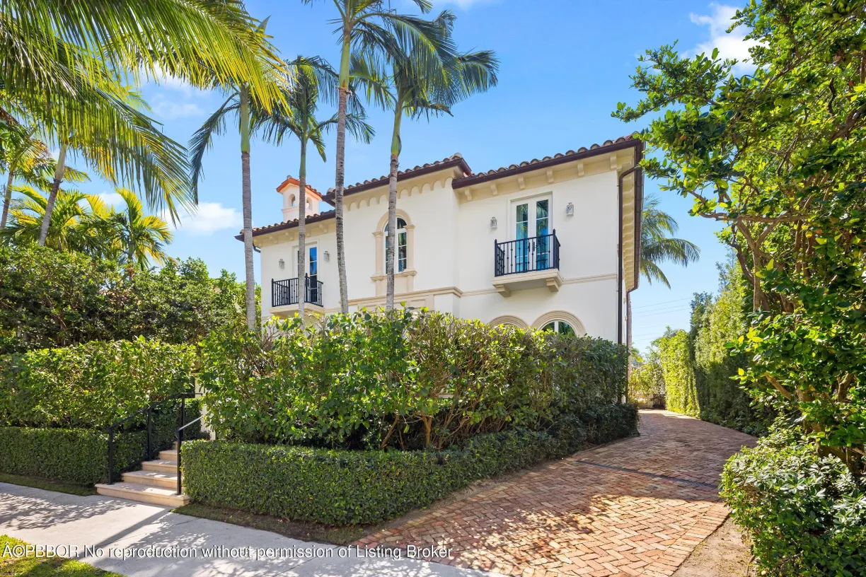 South Florida Real Estate | View 310 Australian Avenue | Listing