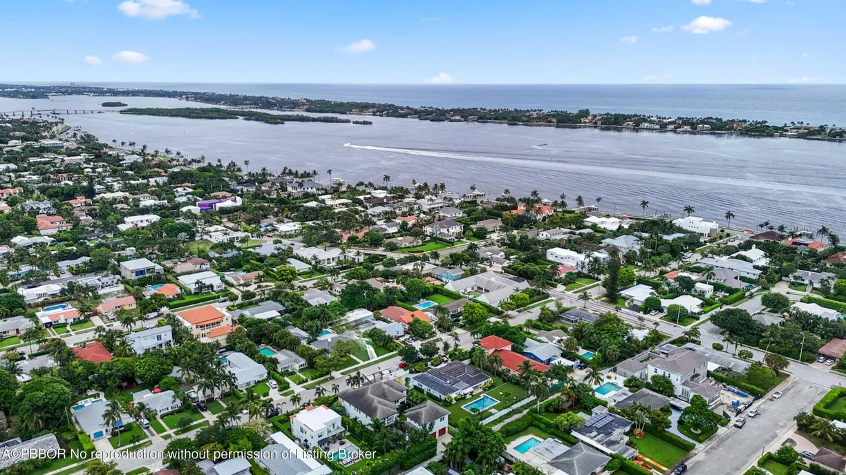 South Florida Real Estate | View 225 Bloomfield Drive | Listing