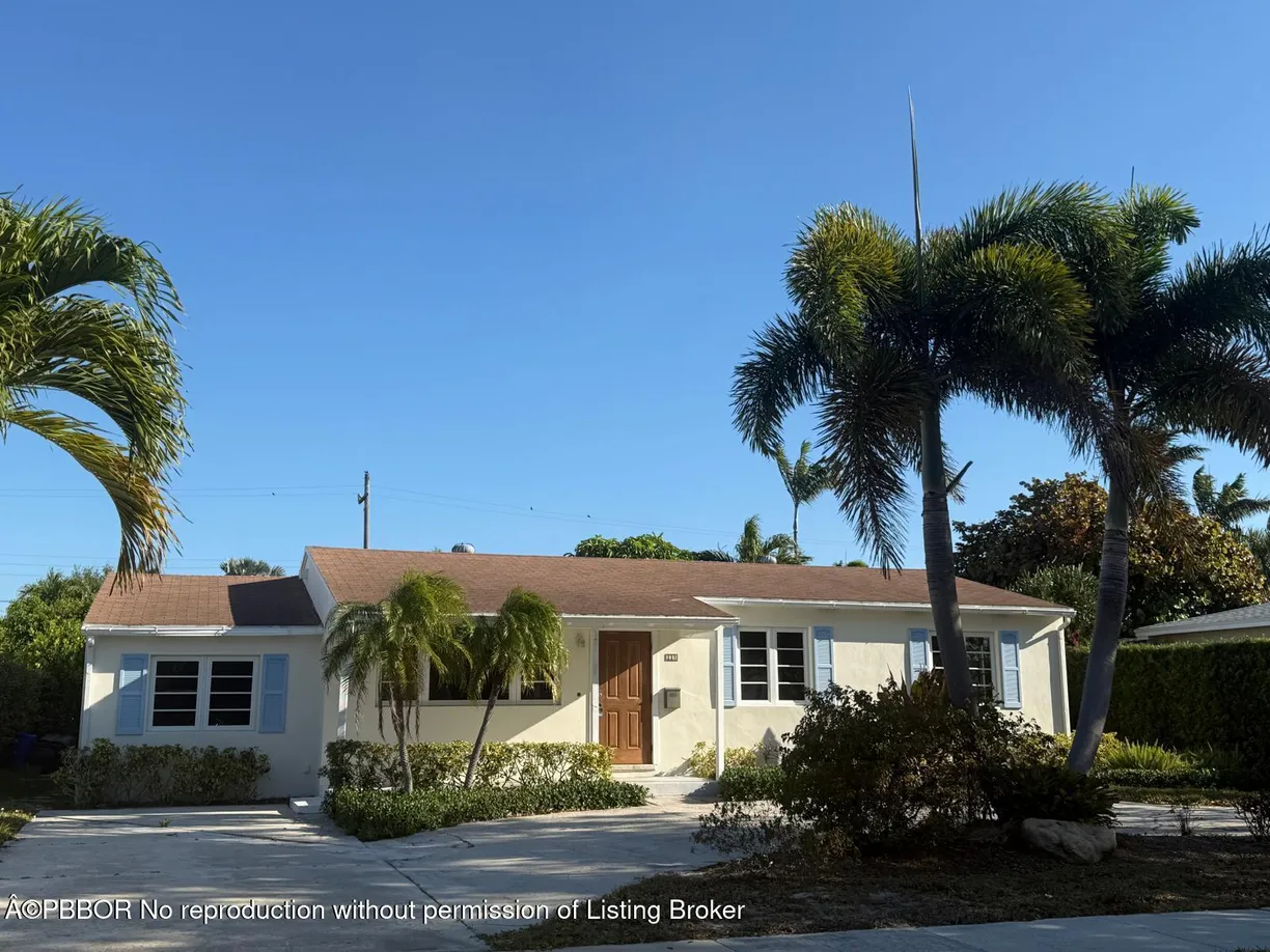 South Florida Real Estate | View 225 Bloomfield Drive | Listing