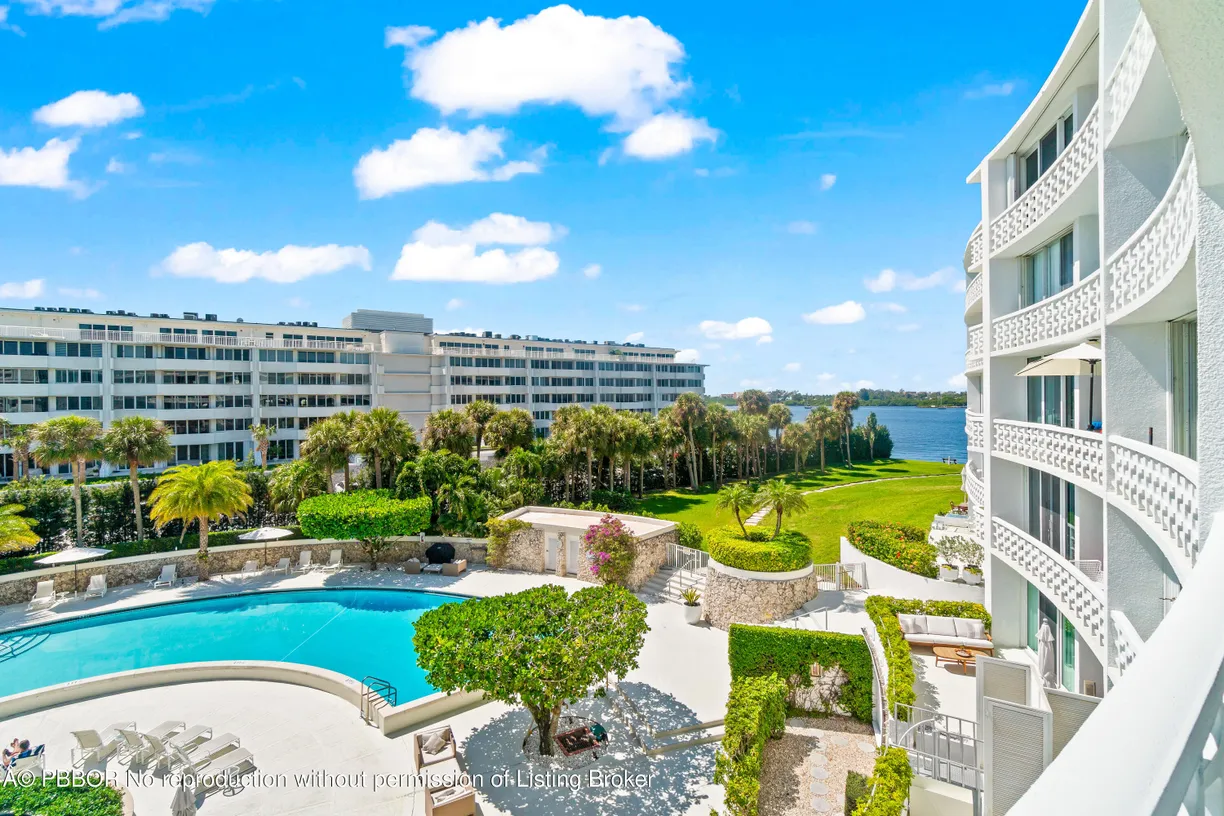 South Florida Real Estate | View 2760 S Ocean Boulevard, 313 | 1 Bed, 1 Bath