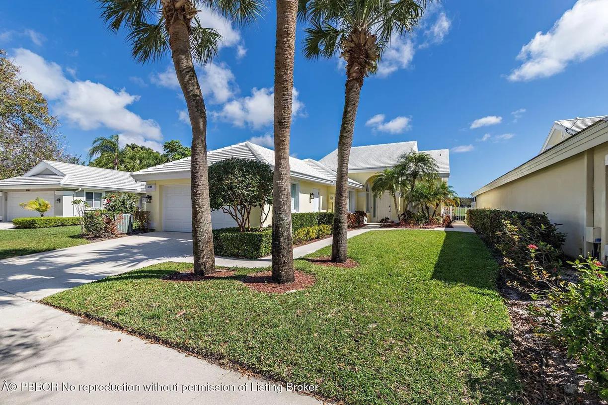 South Florida Real Estate | View 2700 Clubhouse Pointe | 3 Beds, 2 Baths