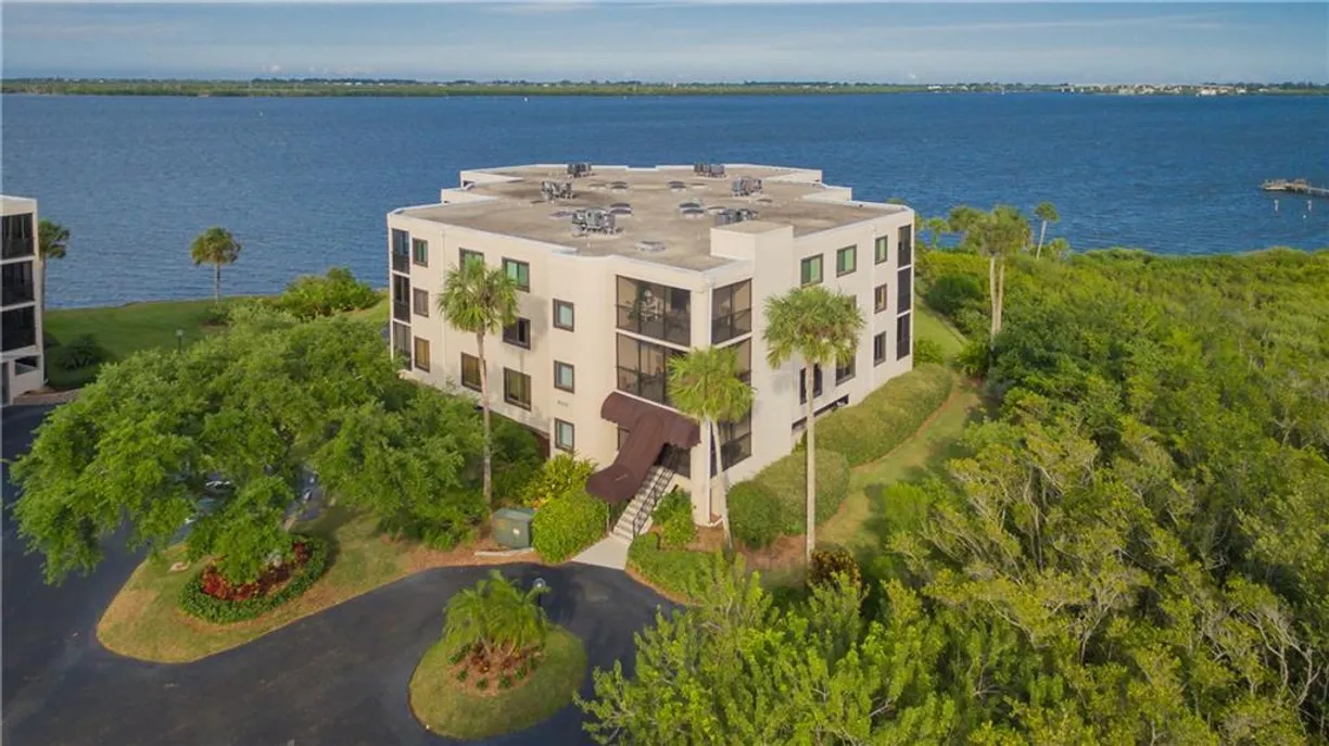 South Florida Real Estate | View 9612 Riverside Drive, 205 | 2 Beds, 2 Baths