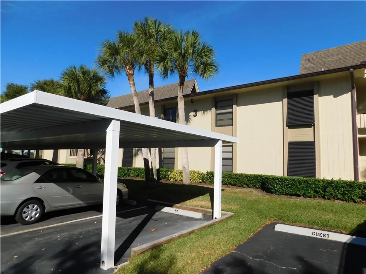South Florida Real Estate | View 3 Plantation Drive, 105 | 1 Bed, 1 Bath