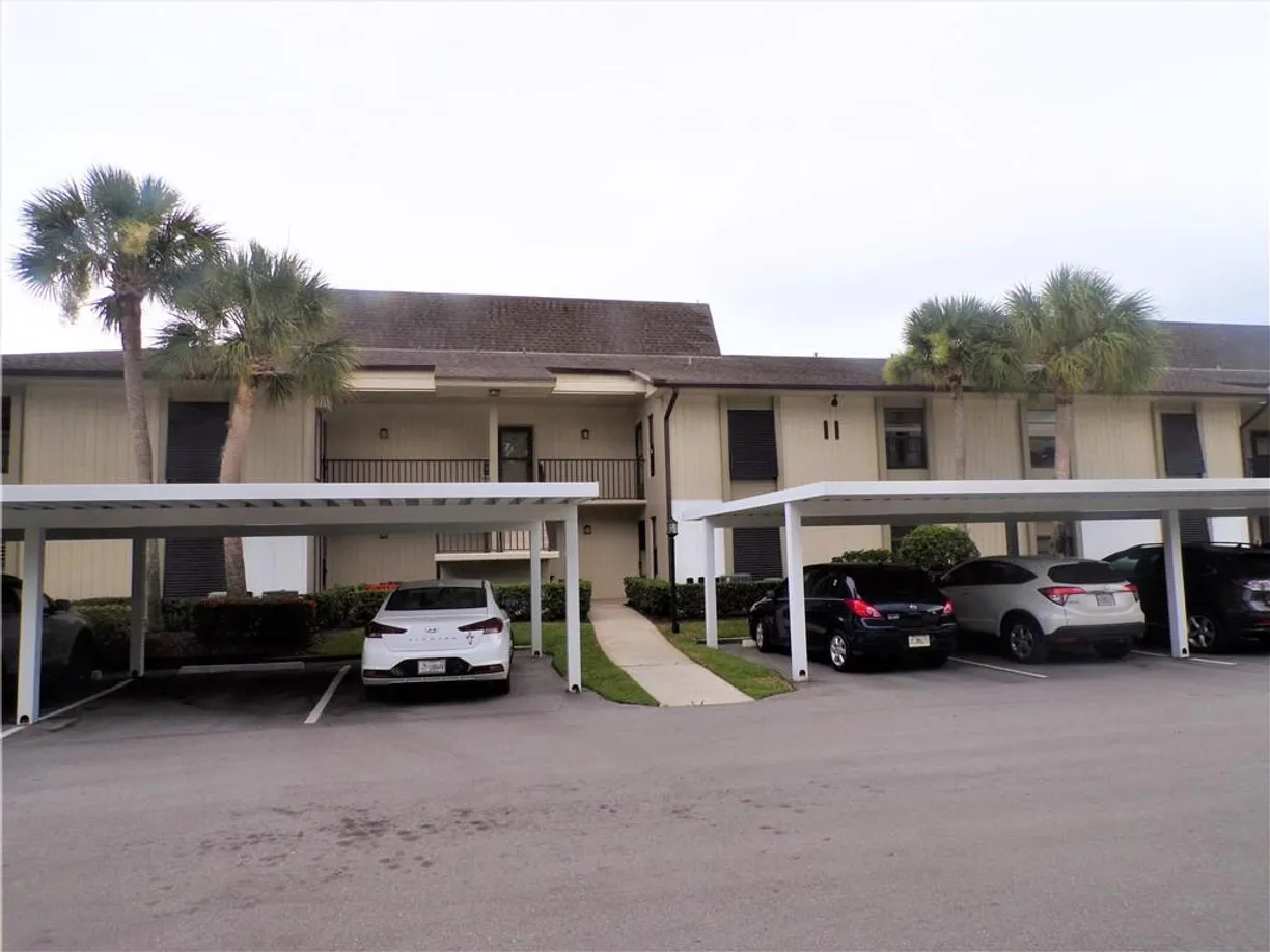 South Florida Real Estate | View 11 Plantation Drive, 203 | 2 Beds, 2 Baths