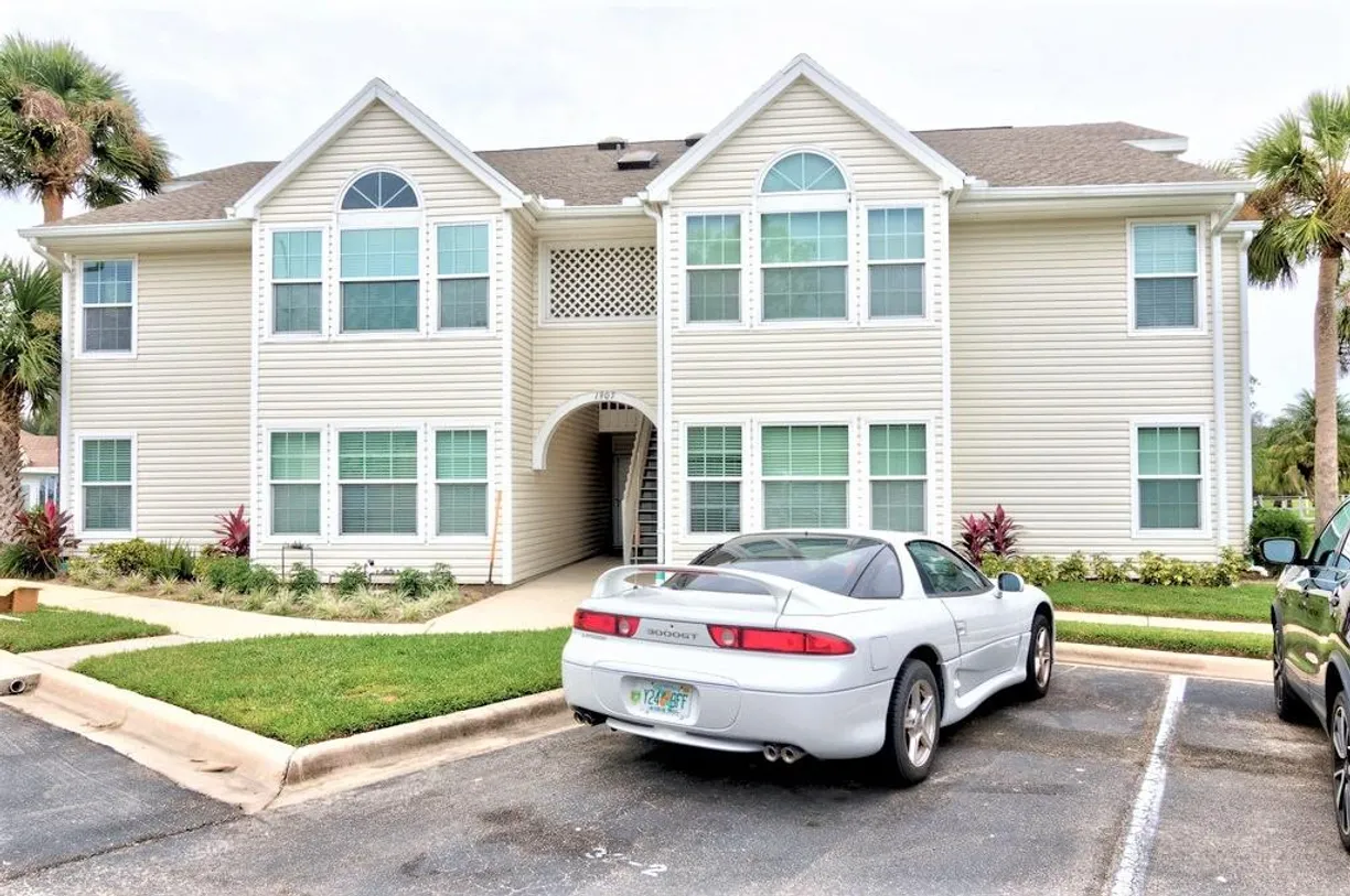 South Florida Real Estate | View 1907 Aynsley Way, 32-2 | 2 Beds, 3 Baths