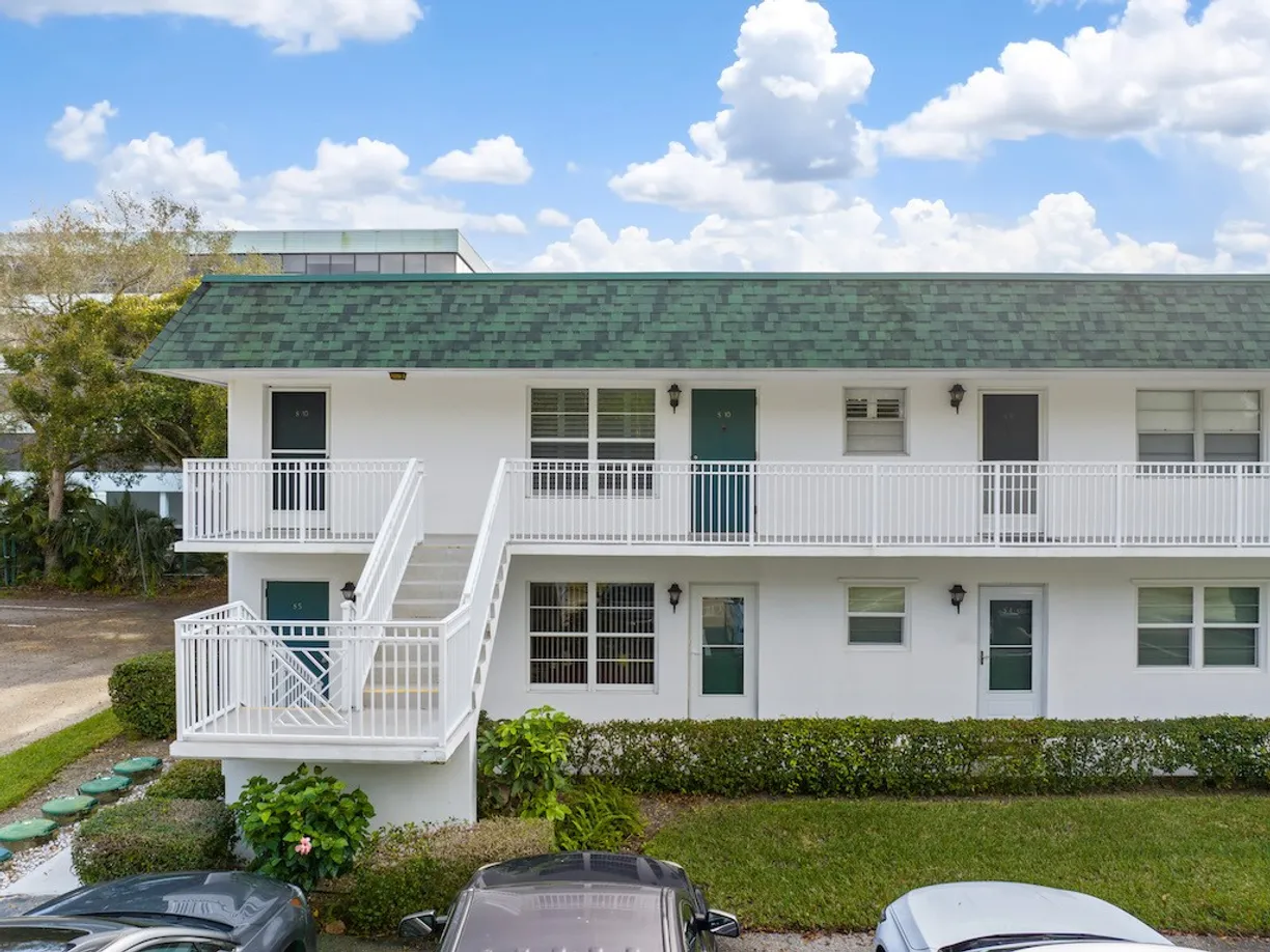 South Florida Real Estate | View 2800 Indian River, S5 | 2 Beds, 2 Baths