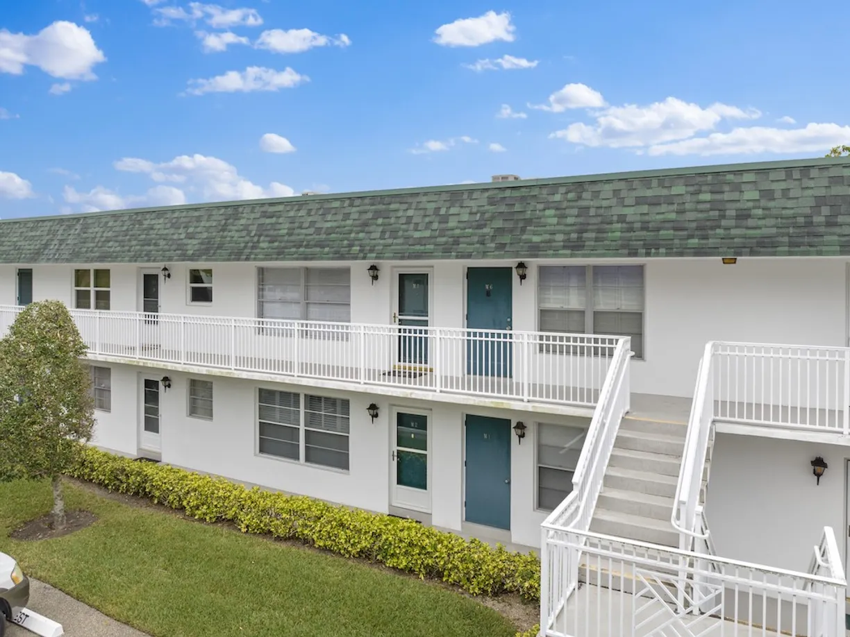 South Florida Real Estate | View 2800 Indian River, M7 | Listing