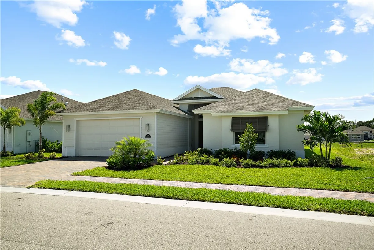 South Florida Real Estate | View 6418 High Pointe | 3 Beds, 3 Baths