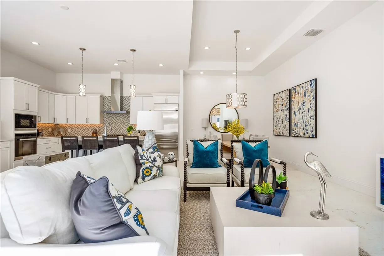 South Florida Real Estate | View 10 Strand | Listing