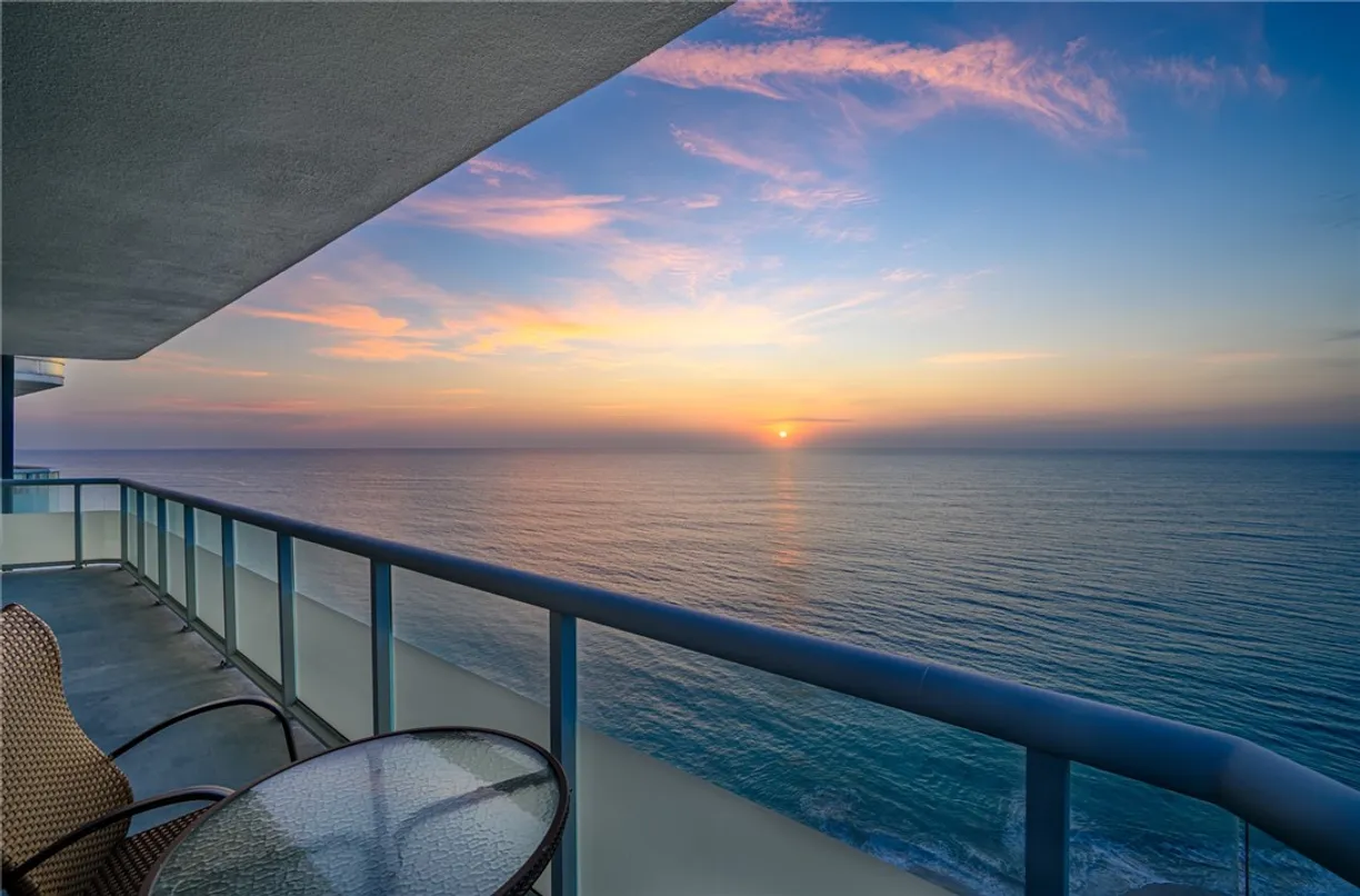 South Florida Real Estate | View 3554 Ocean, PH4N | 2 Beds, 2 Baths