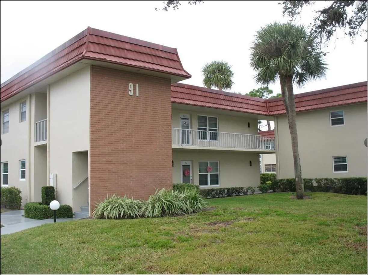 South Florida Real Estate | View 91 Crooked Tree, 201 | 2 Beds, 2 Baths