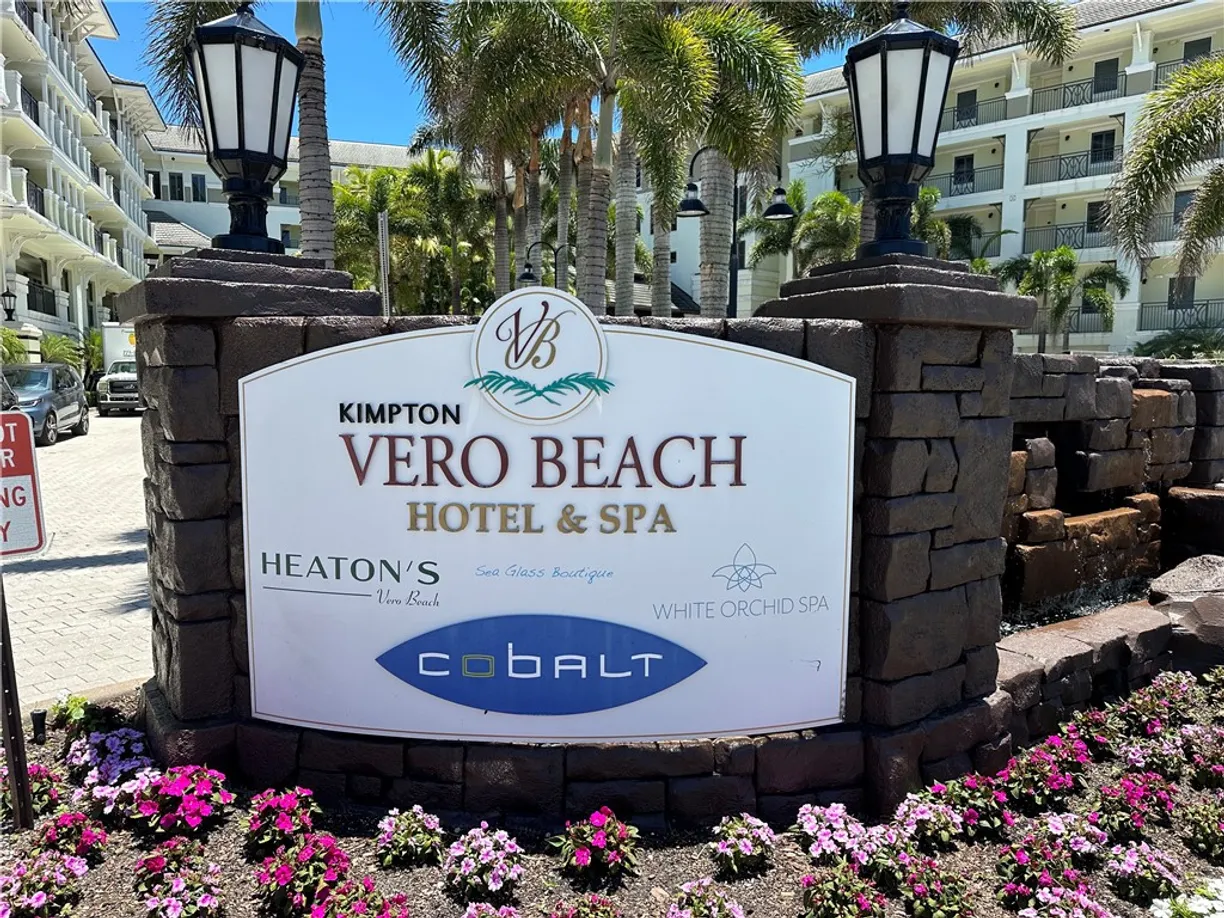 South Florida Real Estate | View 3500 Ocean, 414 | 2 Beds, 1 Bath