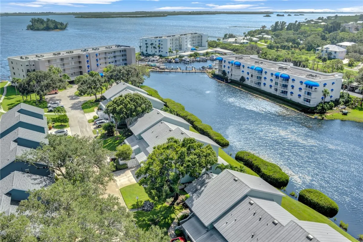 South Florida Real Estate | View 6203 N River Run, 6203 | 2 Beds, 2 Baths