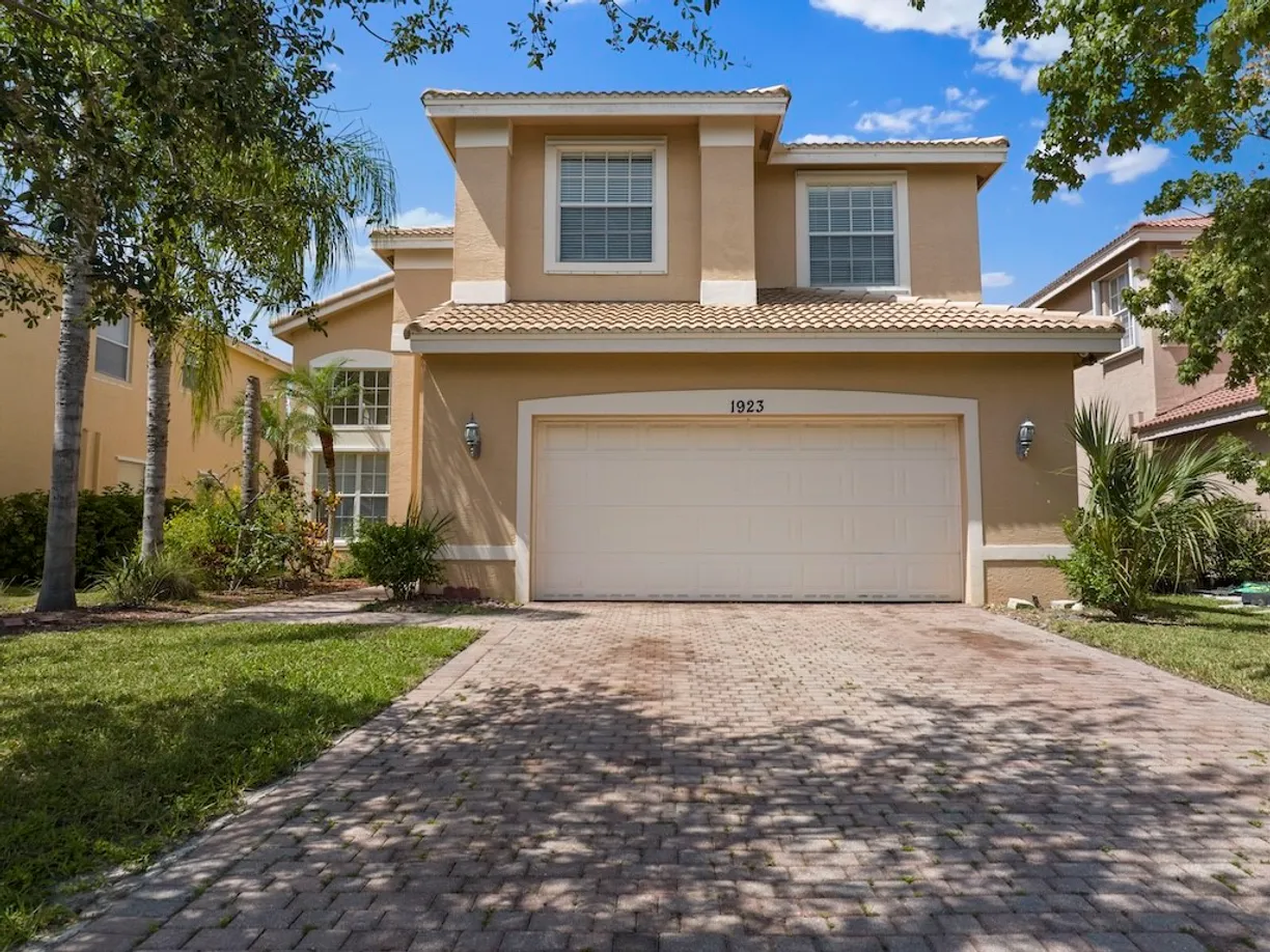 South Florida Real Estate | View 1923 Grey Falcon | Listing