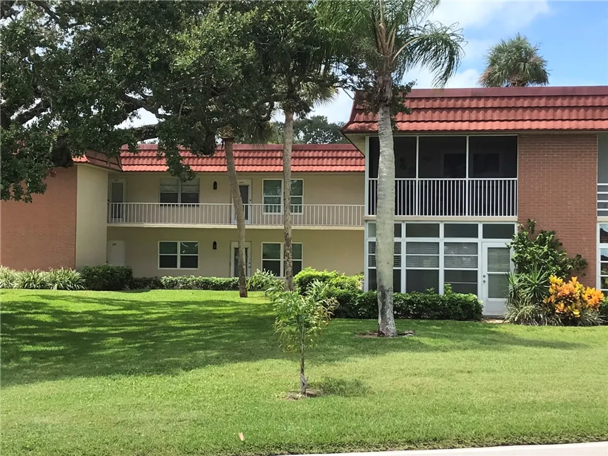 South Florida Real Estate | View 91 Crooked Tree, 205 | 1 Bed, 1 Bath
