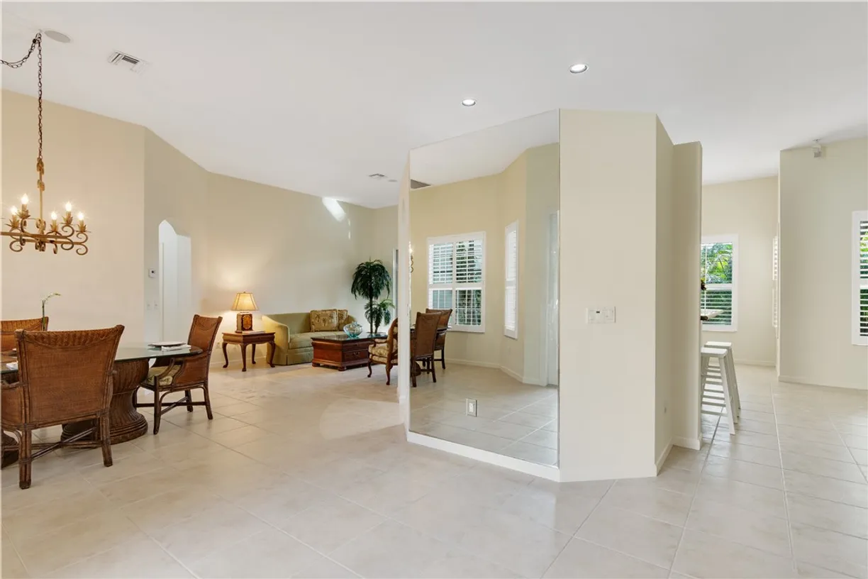 South Florida Real Estate | View 9520 E Maiden | Listing