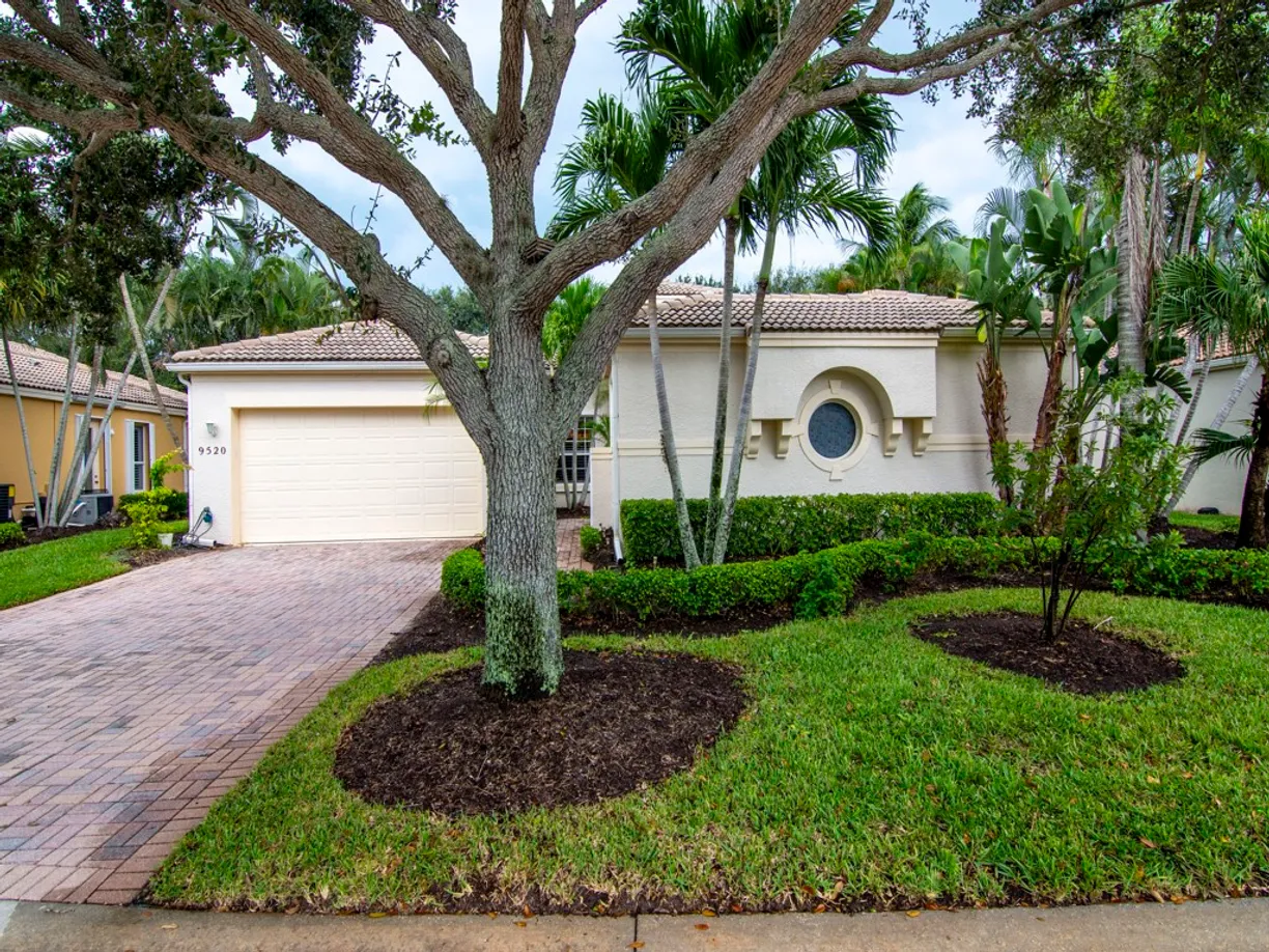South Florida Real Estate | View 9520 E Maiden | 3 Beds, 3 Baths