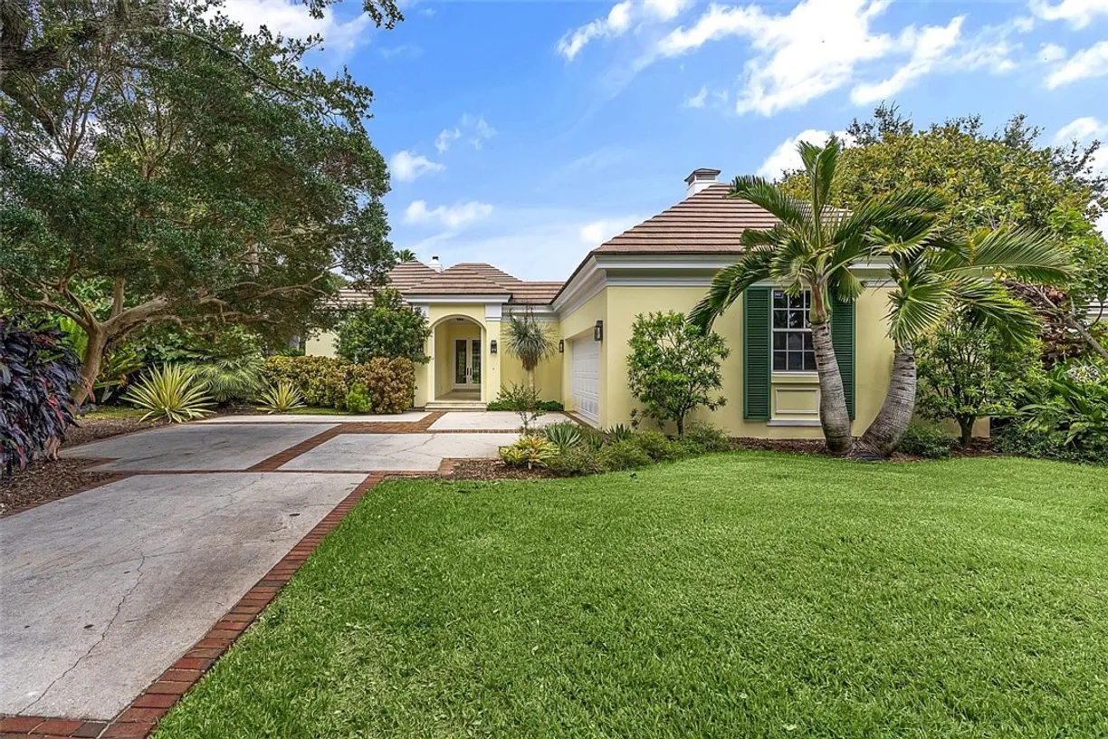South Florida Real Estate | View 201 Sundial | 4 Beds, 3 Baths