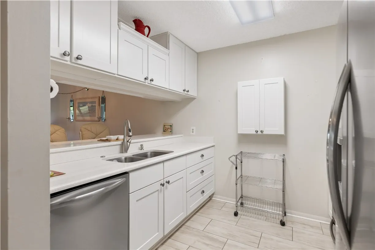 South Florida Real Estate | View 21 Plantation, 205 | Listing