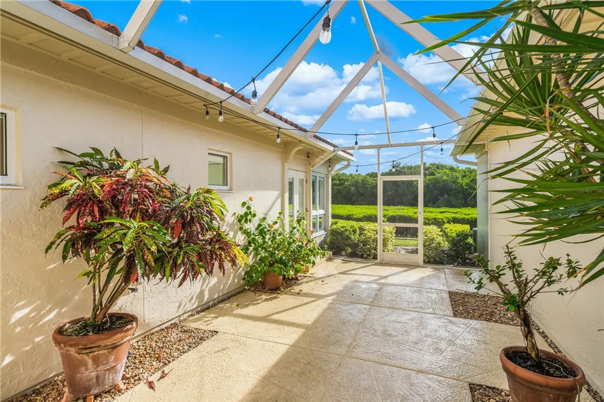 South Florida Real Estate | View 5144 Saint Davids | 3 Beds, 2 Baths