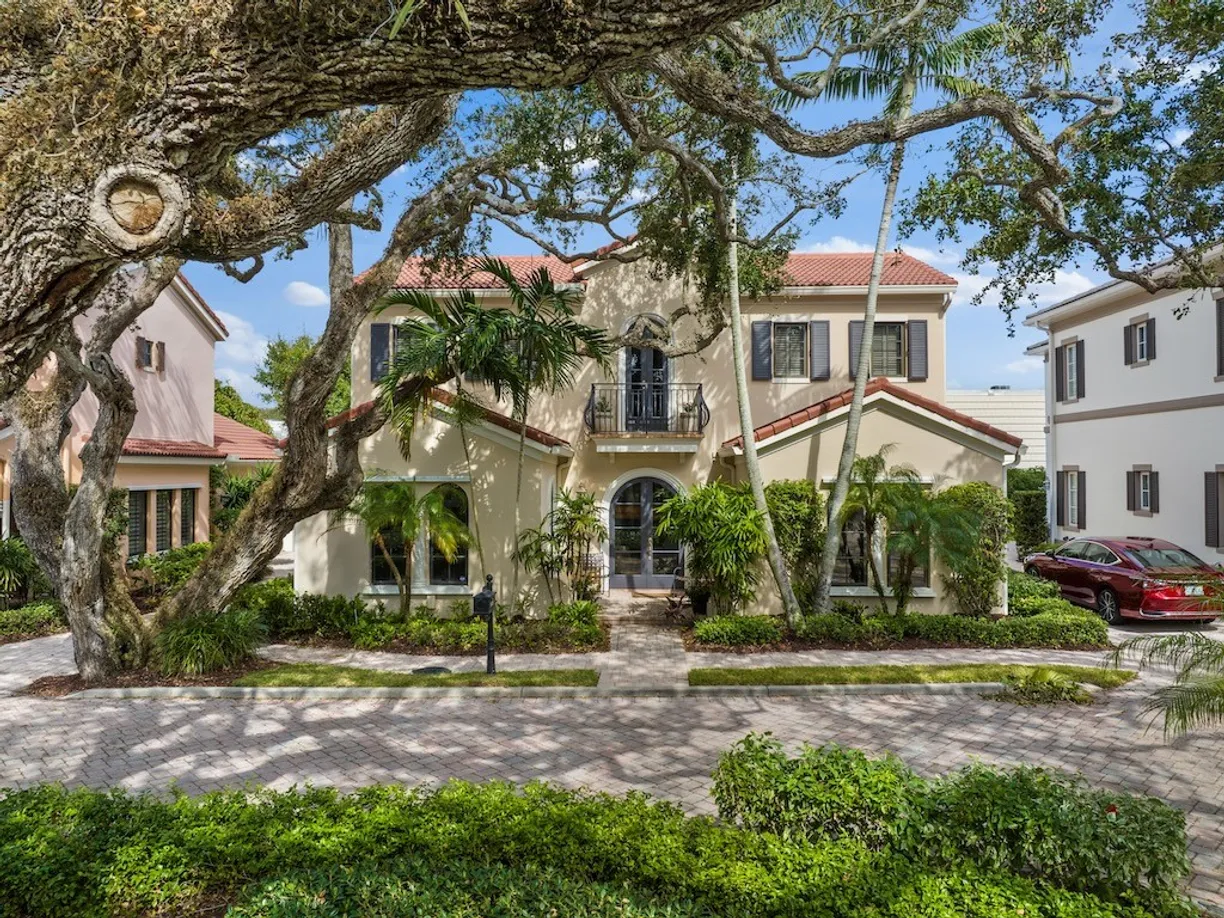 South Florida Real Estate | View 2646 Cardinal | 4 Beds, 4 Baths