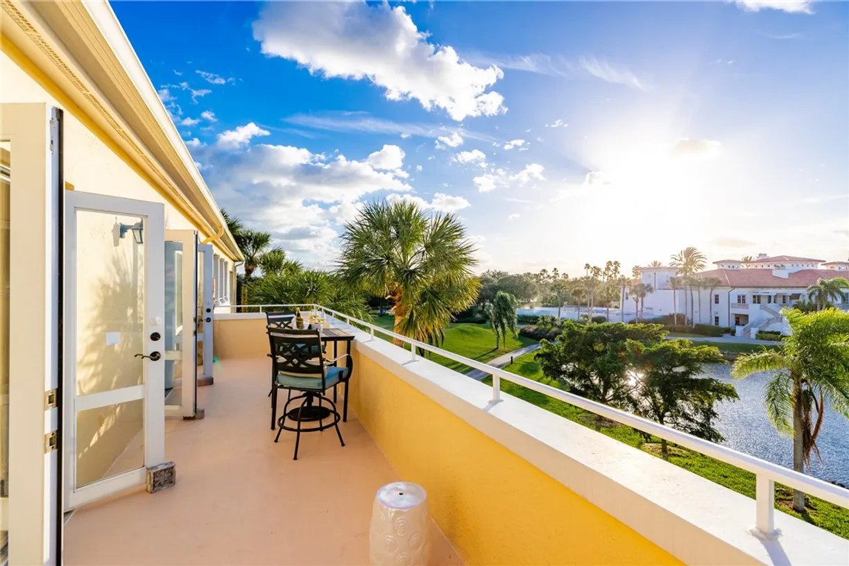 South Florida Real Estate | View 5010 Harmony, 306 | 1 Bed, 1 Bath