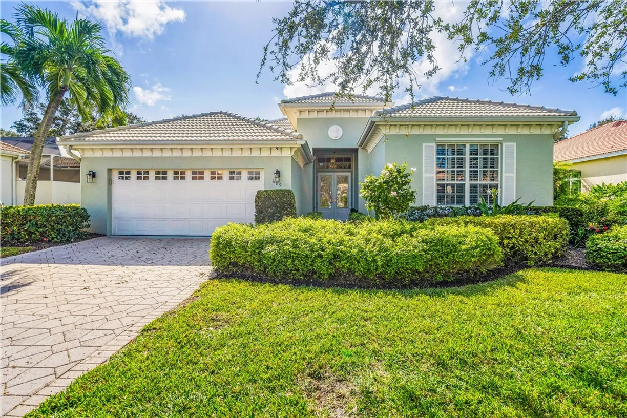 South Florida Real Estate | View 889 Island Club | Listing