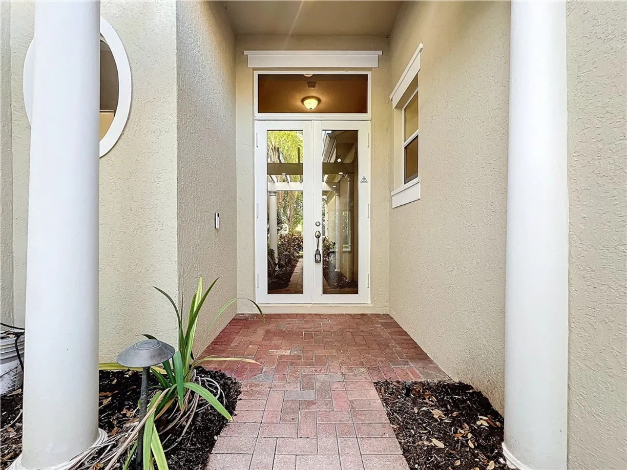 South Florida Real Estate | View 1237 River Reach | Listing