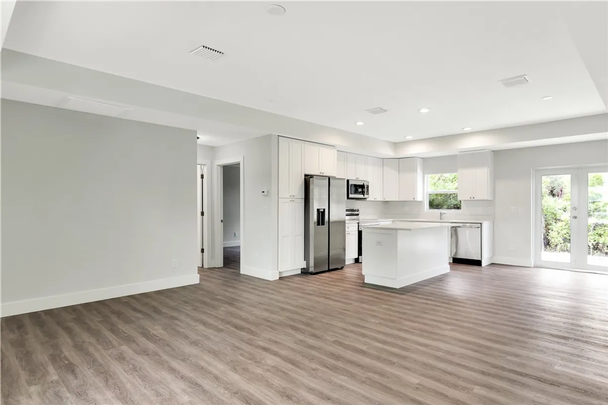 South Florida Real Estate | View 10080 87th | Listing