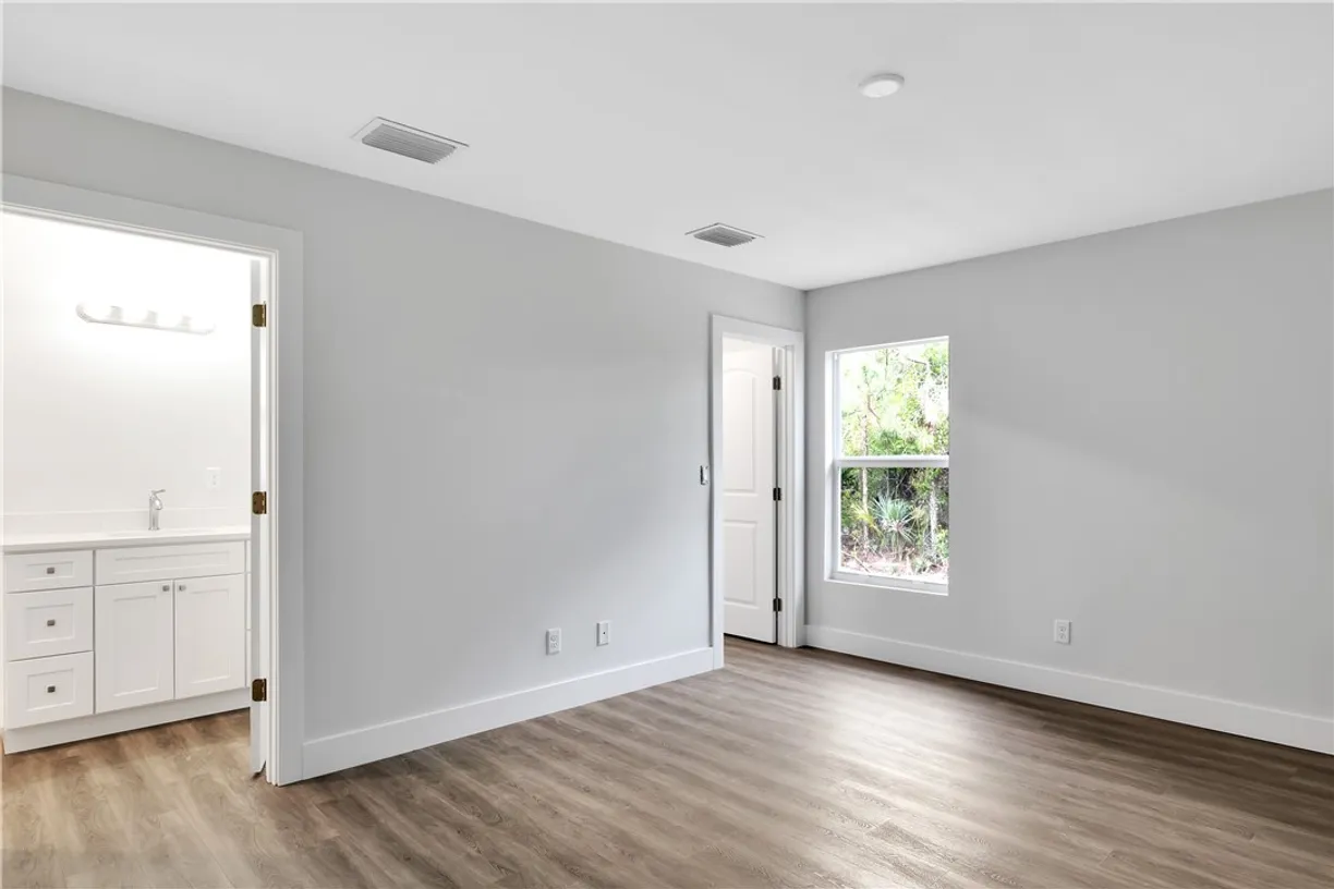 South Florida Real Estate | View 10080 87th | Listing