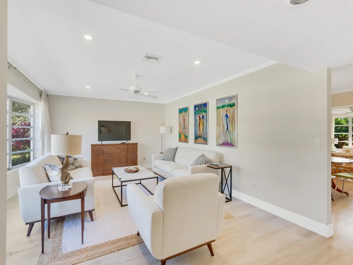 South Florida Real Estate | View 516 Gardenia | Listing