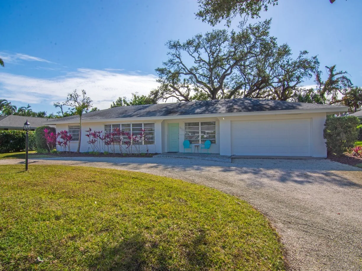 South Florida Real Estate | View 516 Gardenia | 3 Beds, 2 Baths