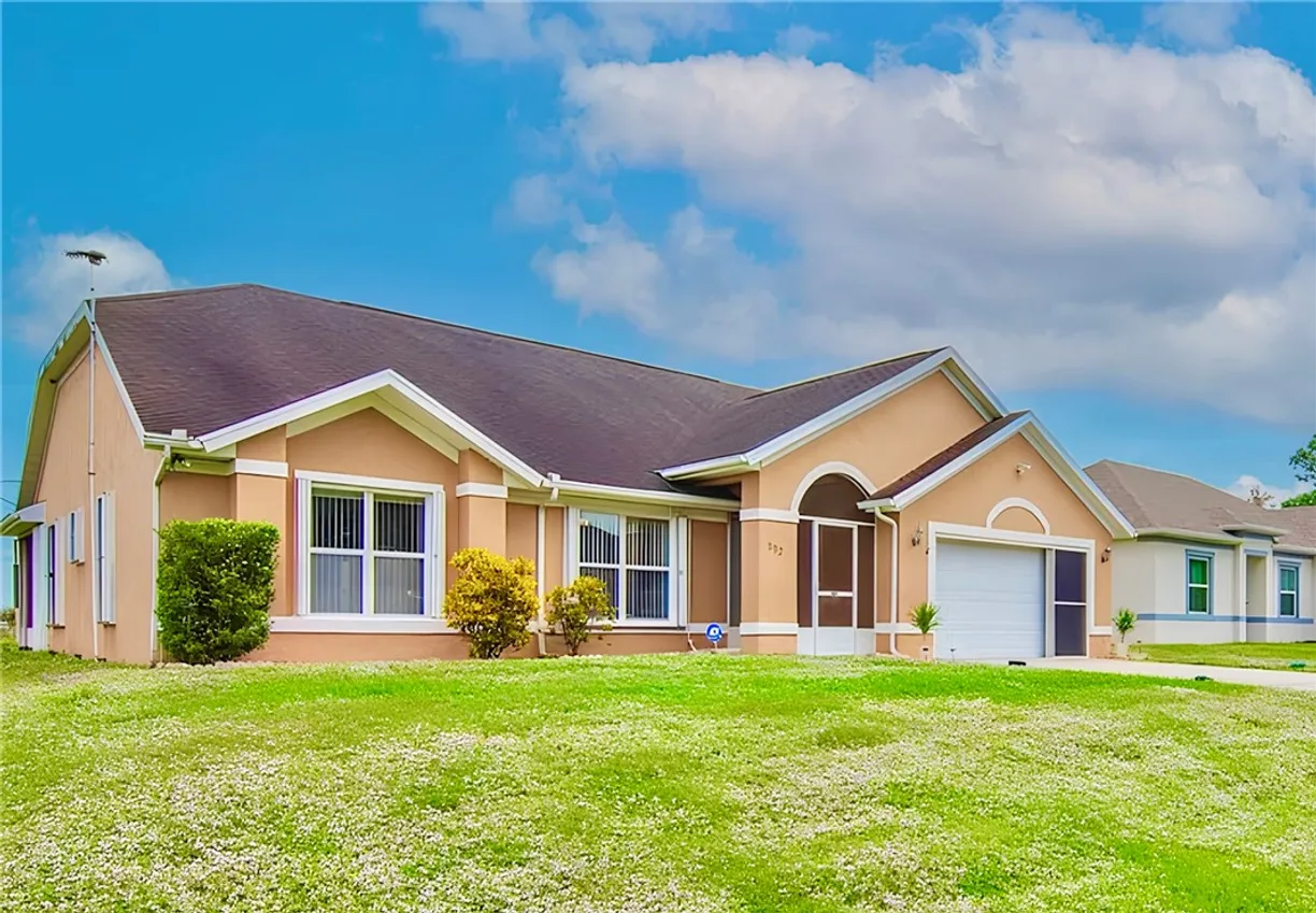 South Florida Real Estate | View 992 Seneca | 3 Beds, 2 Baths